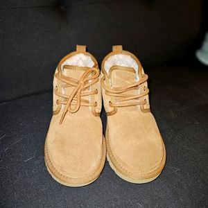 Ugg neumel shoes